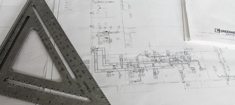 <p>Elektrik enerjisinin sürekliliği ve kalitesi çok önemlidir. Kullanmakta olduğumuz tesislerde enerjinin kullanımında yaşanan arızaların ve işletme maliyetlerinin asgariye indirilmesi için tesisin kurulum aşaması çok önemlidir. İ</p>